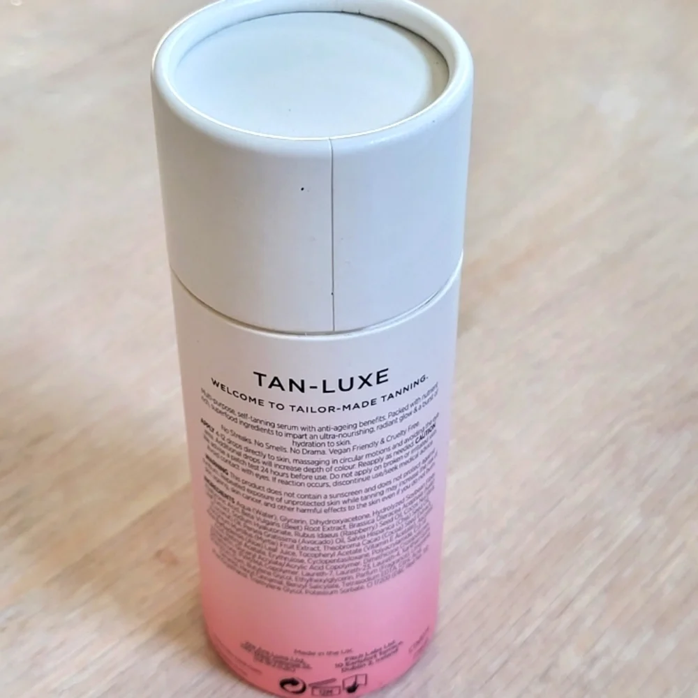 TAN LUXE Super Glow Hyaluronic Acid Self Tan Serum - Picture 2 of 2